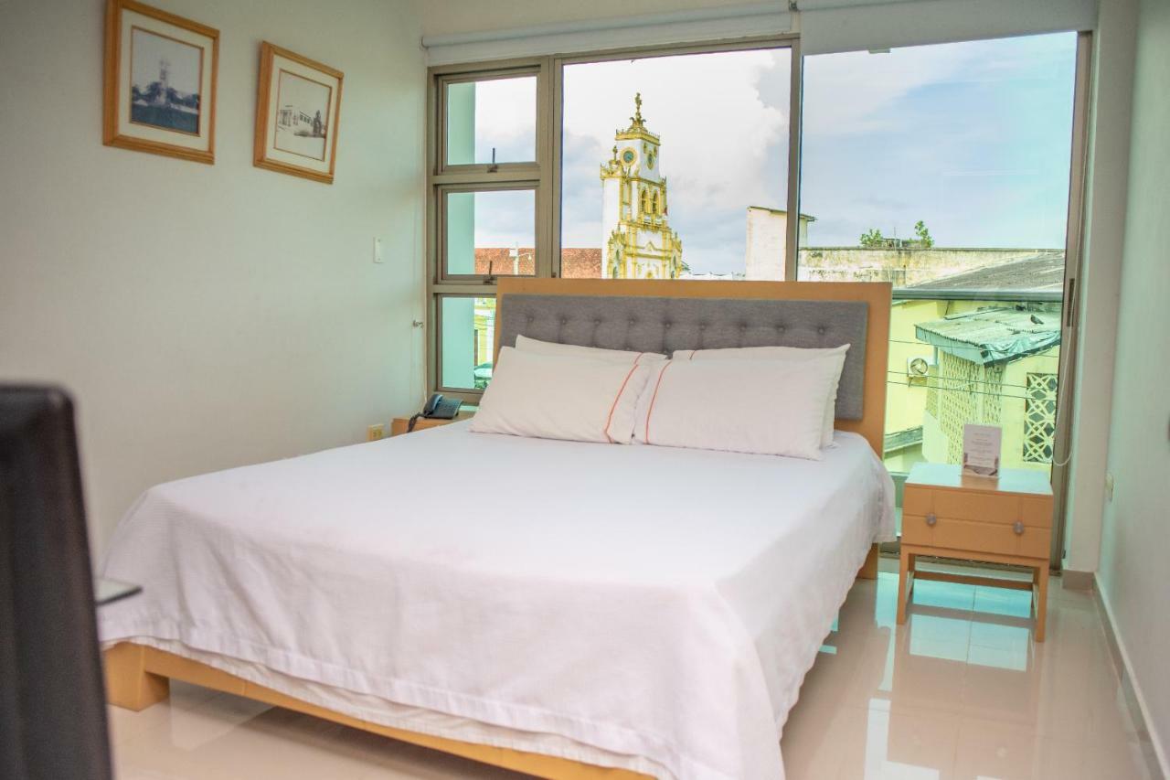 Onoma Hotel Lorica エクステリア 写真