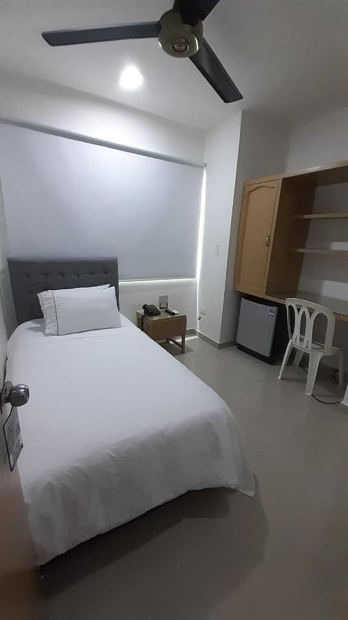 Onoma Hotel Lorica エクステリア 写真